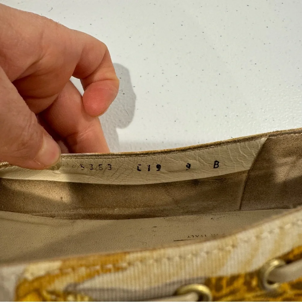 Salvatore Ferragamo Yellow Patterned Ballet Flats/Espadrilles
